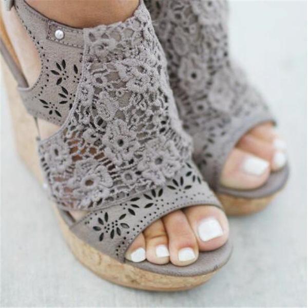 Myquees Candace Taupe Wedges